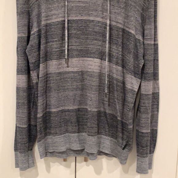 CK hoodie - Picture 2 of 7